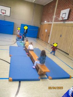 Die Kleine Einsteins haben 2023 haben wir in unserer Kinderkrippe unser Osterfest gefeiert.